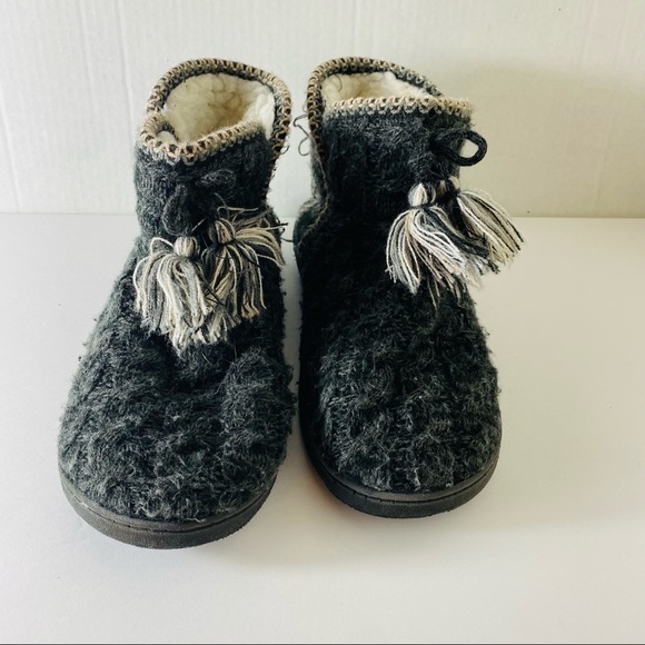 Muk Luks A La Mode Knit Slipper Booties Size: L(9/10) - Picture 1 of 10